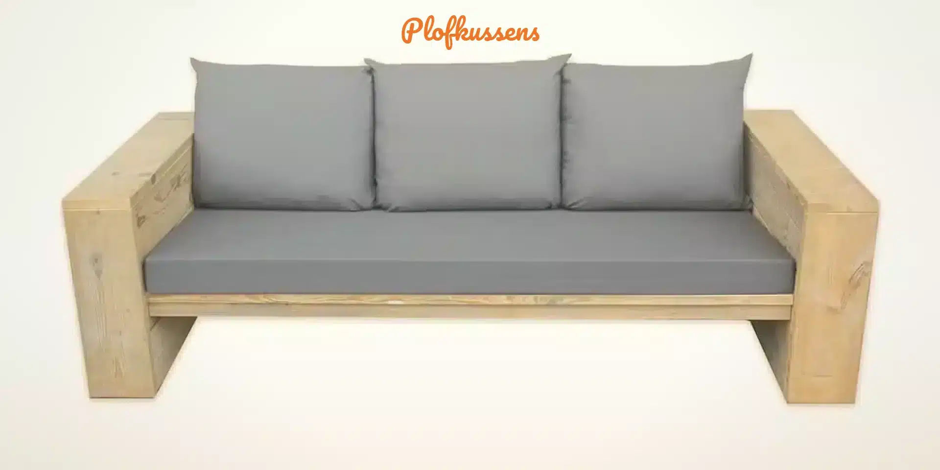 Plofkussens op maat met schuimvlokkenvulling in grijze outdoorstof op een steigerhouten loungebank